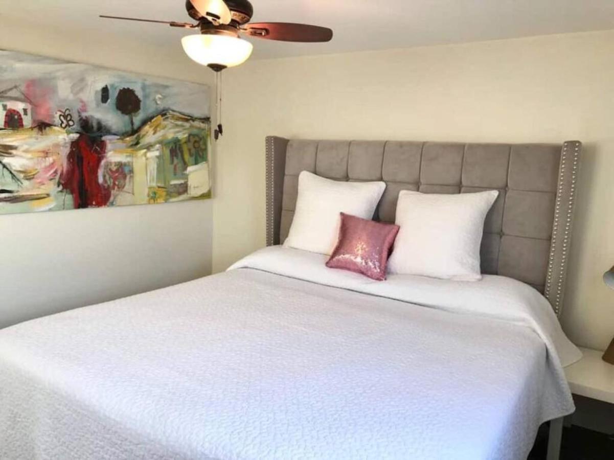 Appartement Casa San Miguel With Gated Parking At Casas Sanblu à Ensenada Extérieur photo
